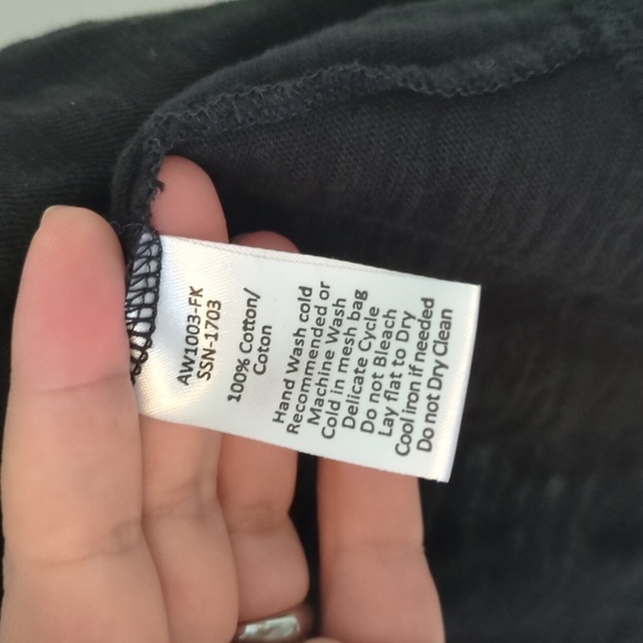 ATM V-Neck Black Soft Stretchy Closet Staple Women's Black Tee Short Sleeve M - Picture 6 of 7